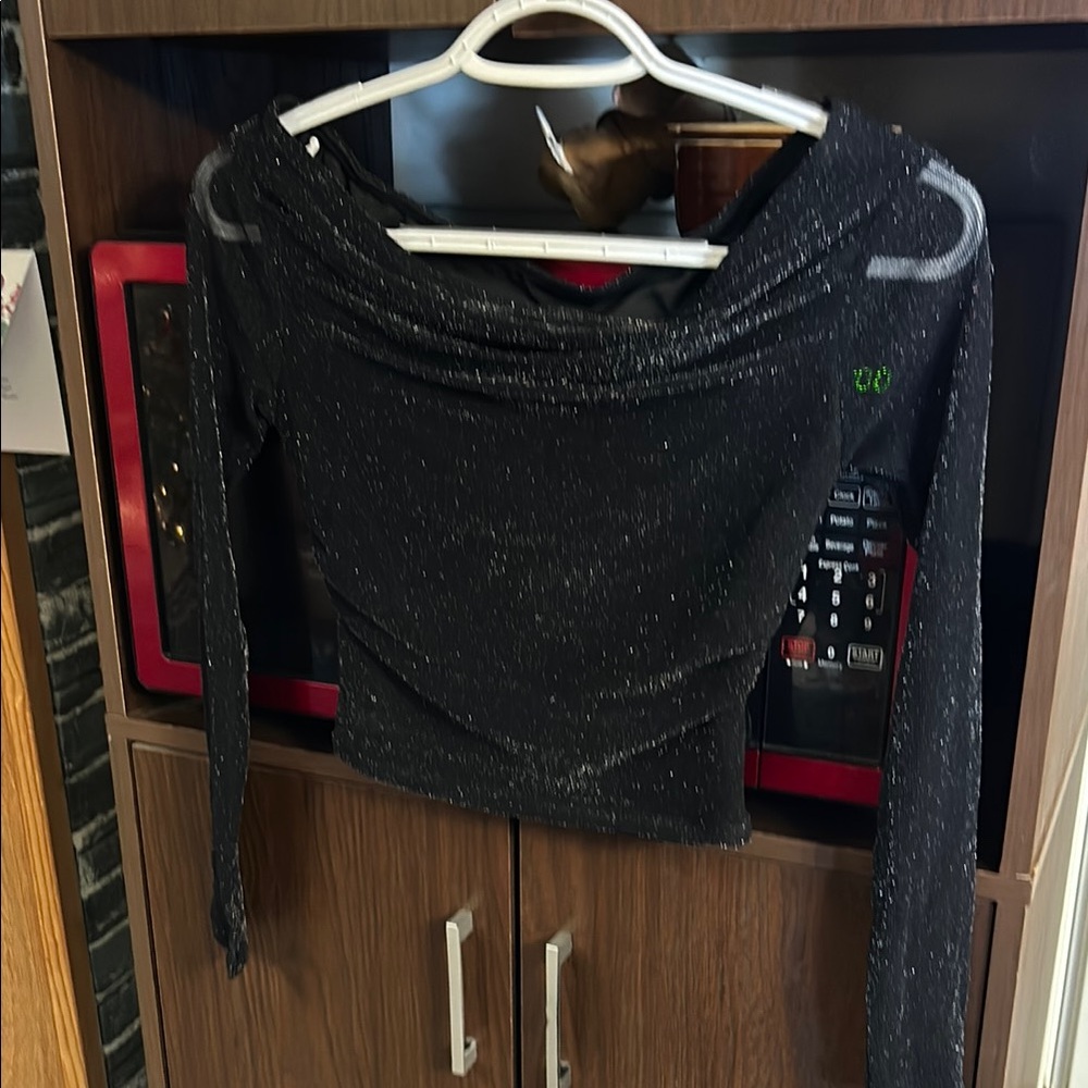 *BRAND NEW* SHEIN women’s long sleeve black top